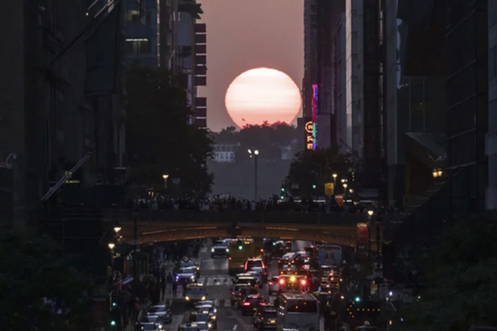 Manhattanhenge fans hope cloudy weather won't obscure NYC's famed sunset phenomenon