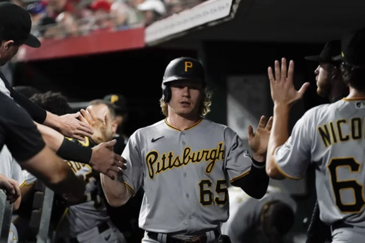 Pirates overcome 9-run deficit for first time in 137-season history, beat Reds 13-12