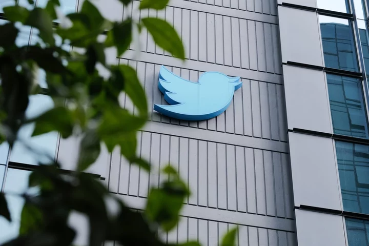 Twitter loses its head of trust and safety amid ongoing worries about dangerous content