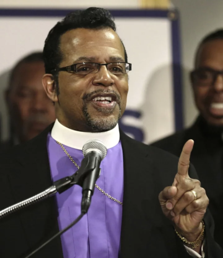 Send-offs show Carlton Pearson's split legacy spurred by his inclusive beliefs, rejection of hell