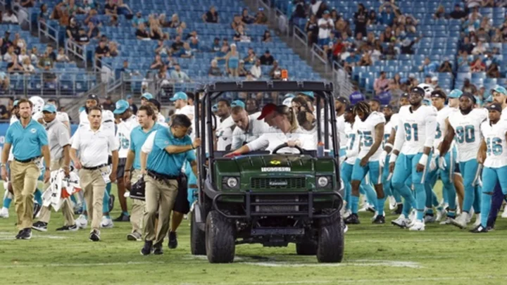 Dolphins WR Daewood Davis released from hospital after being carted off with injury vs. Jaguars